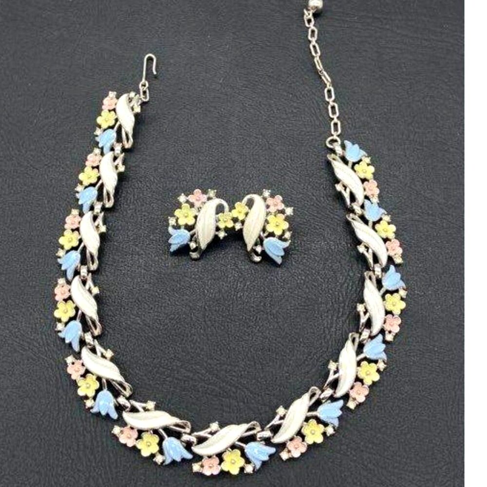 Vintage Trifari Garden Party Enamel Flowers choker bib necklace Clip On Earrings
